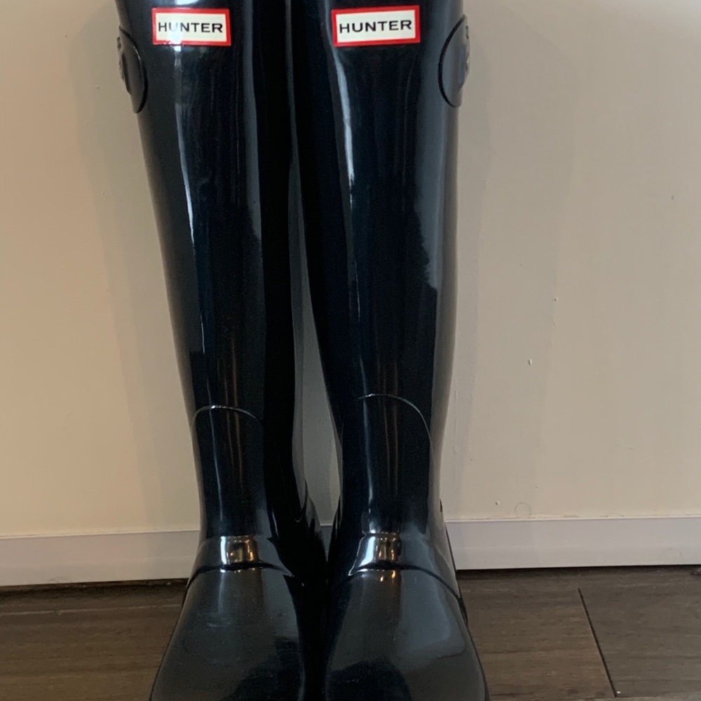 Hunter Black Patent Rain Boots size 9